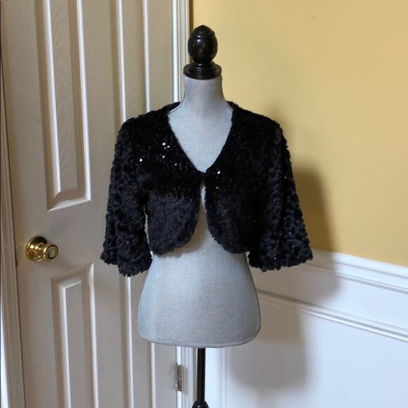 Romeo & Juliet Black Sequin and Faux Fur Cardigan - Picture 1 of 5